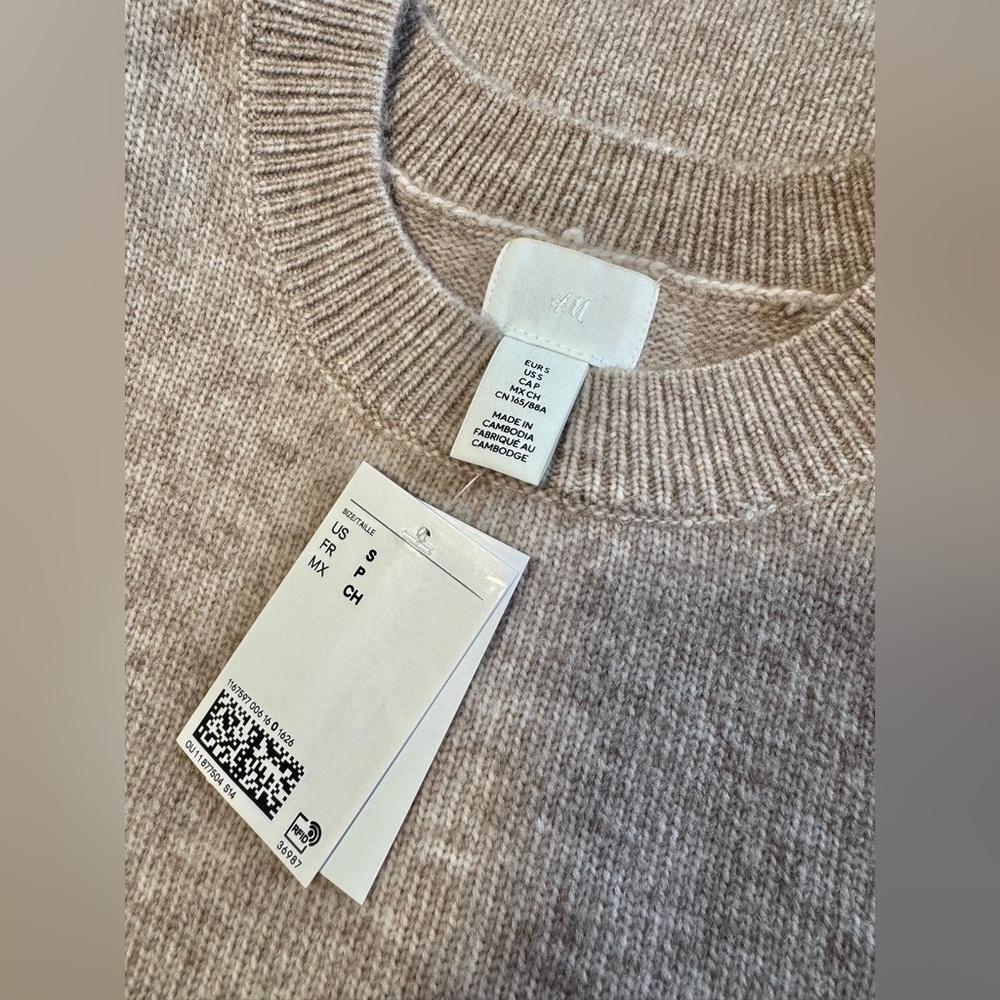 H&M Women's Sweater Vest in Taupe Melange - Size: S - NWT! - Picture 6 of 7